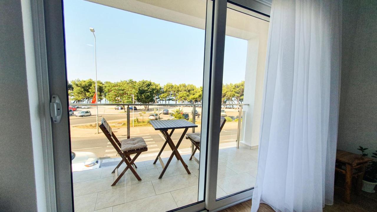 Olav Holiday Apartments Bar Exterior photo